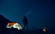 Roupas Técnicas para Camping: Proteção contra Condições Climáticas e Insetos