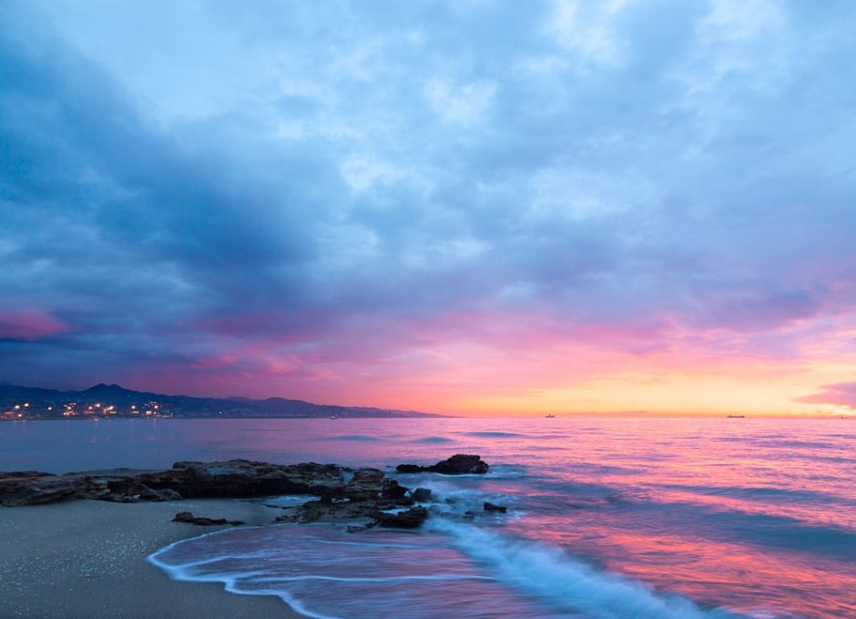 Trilhas Incríveis que Levam a Praias Paradisíacas