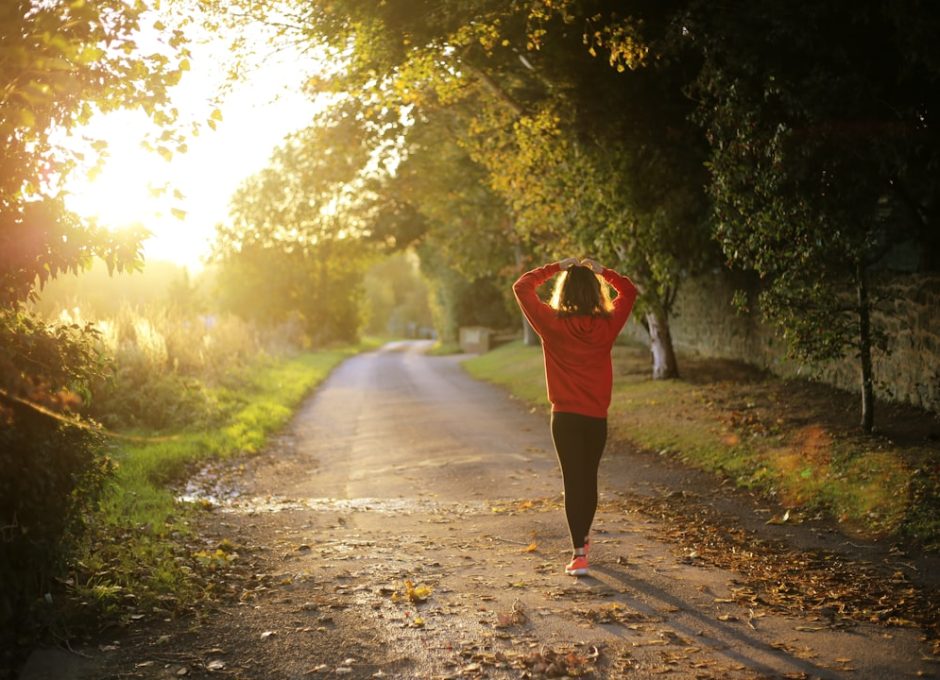 Qual Tênis Ideal para Corrida de Aventura: Escolhendo o Calçado Certo para Desafios Extremos